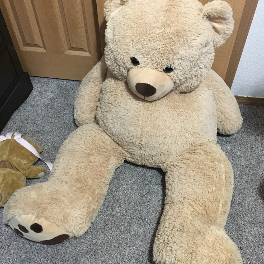 4.5 foot oversized teddy bear
